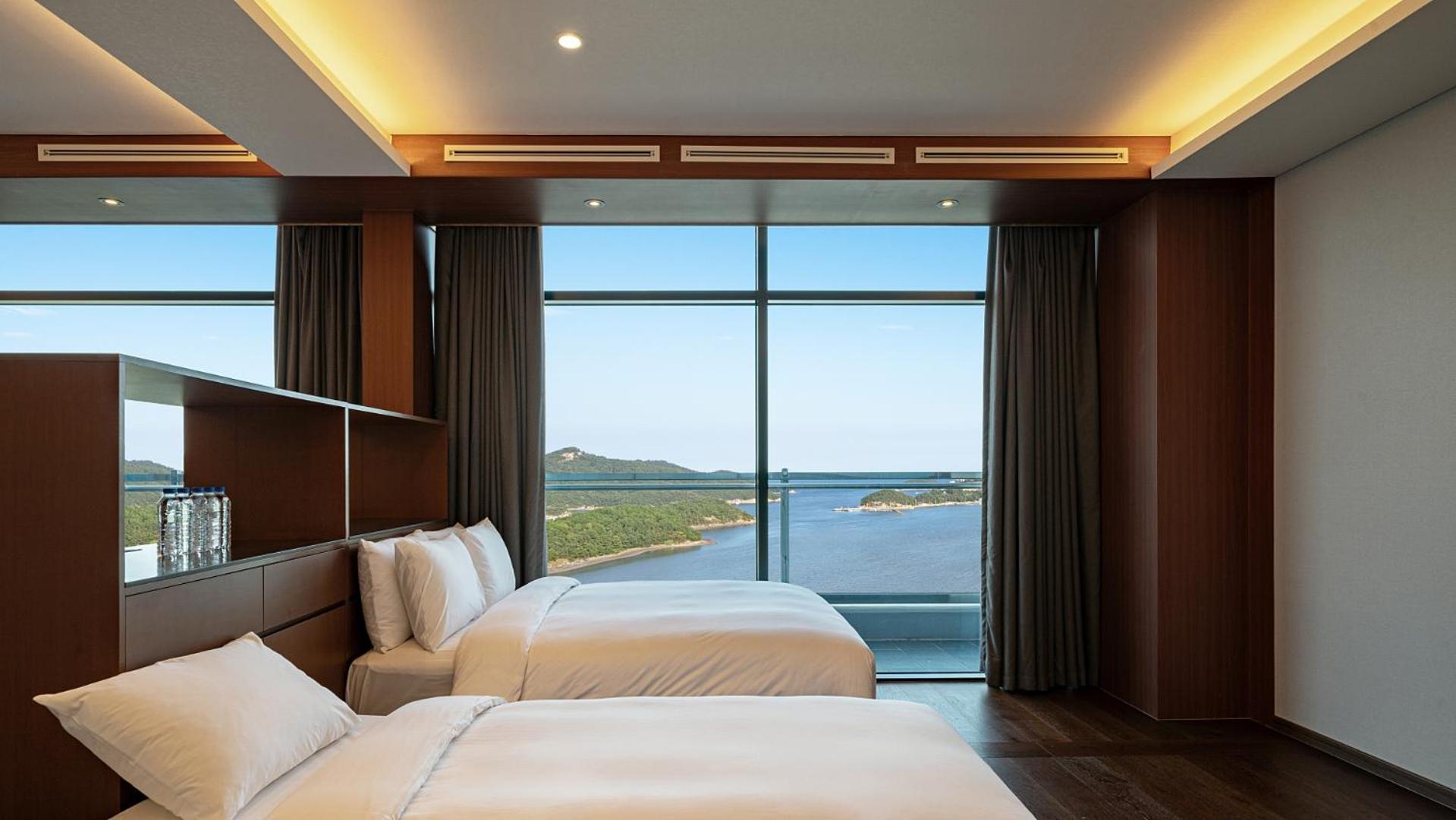 Hotel Jcs Yeosu Eksteriør bilde
