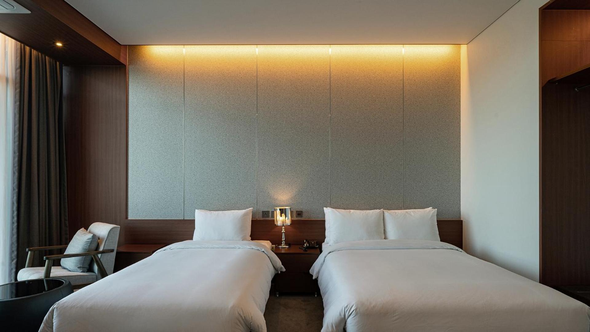 Hotel Jcs Yeosu Eksteriør bilde