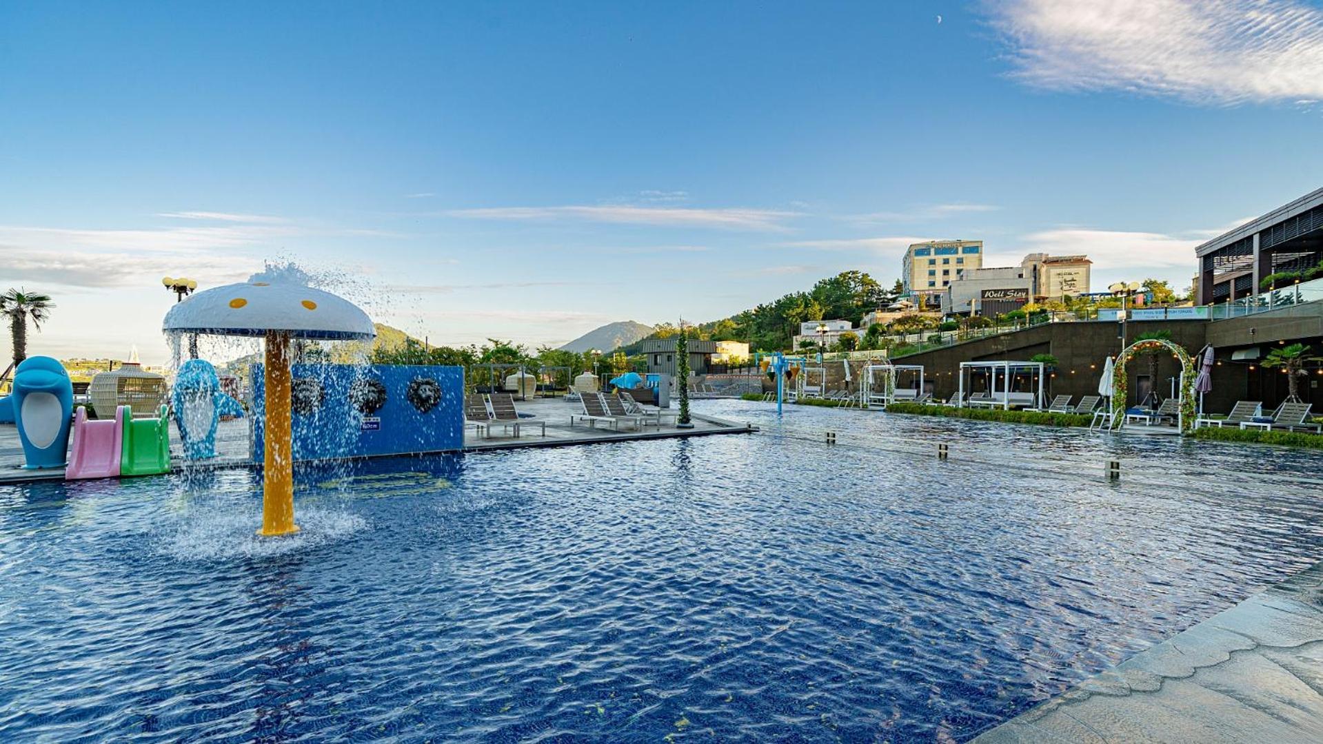 Hotel Jcs Yeosu Eksteriør bilde