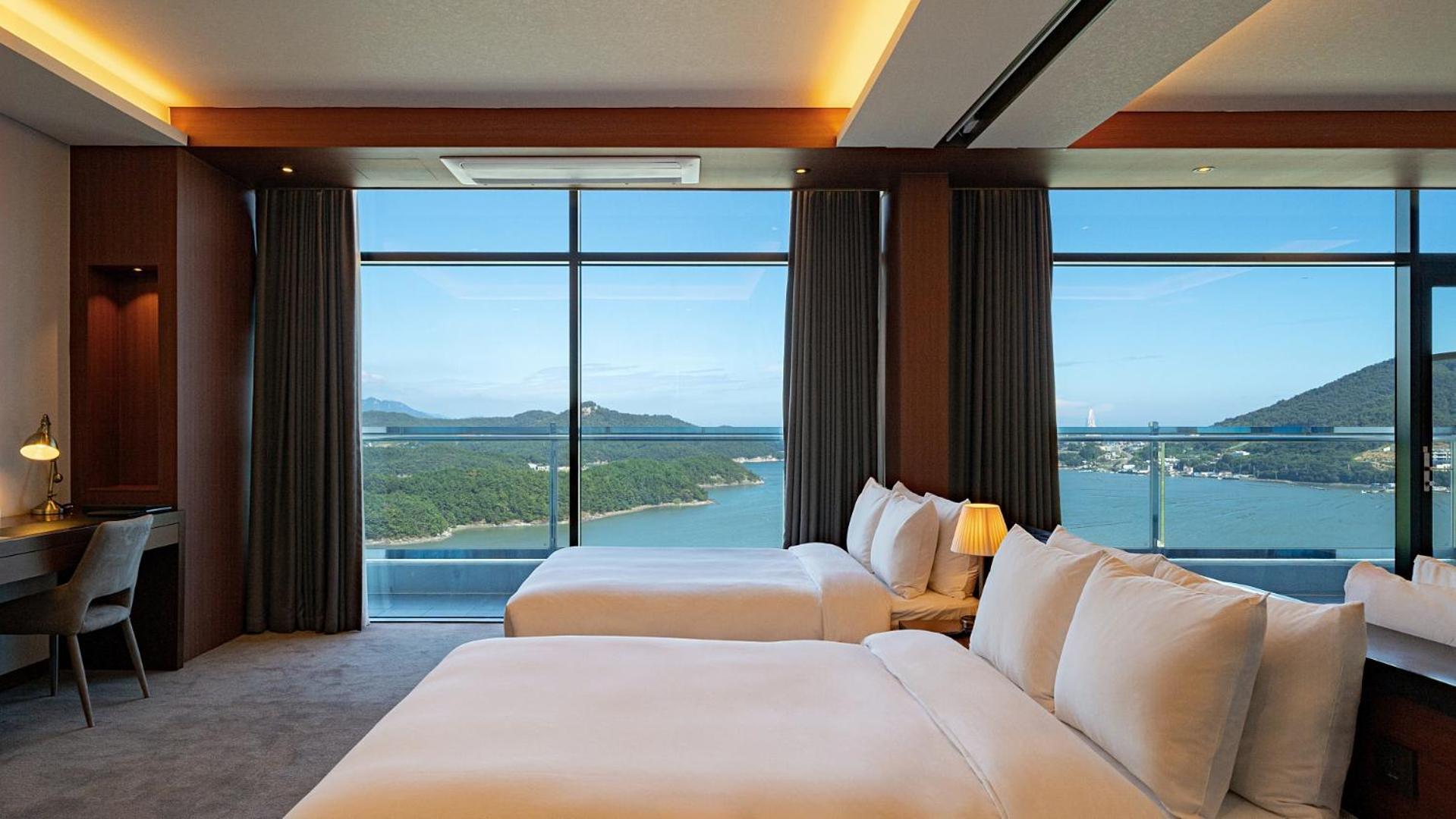 Hotel Jcs Yeosu Eksteriør bilde