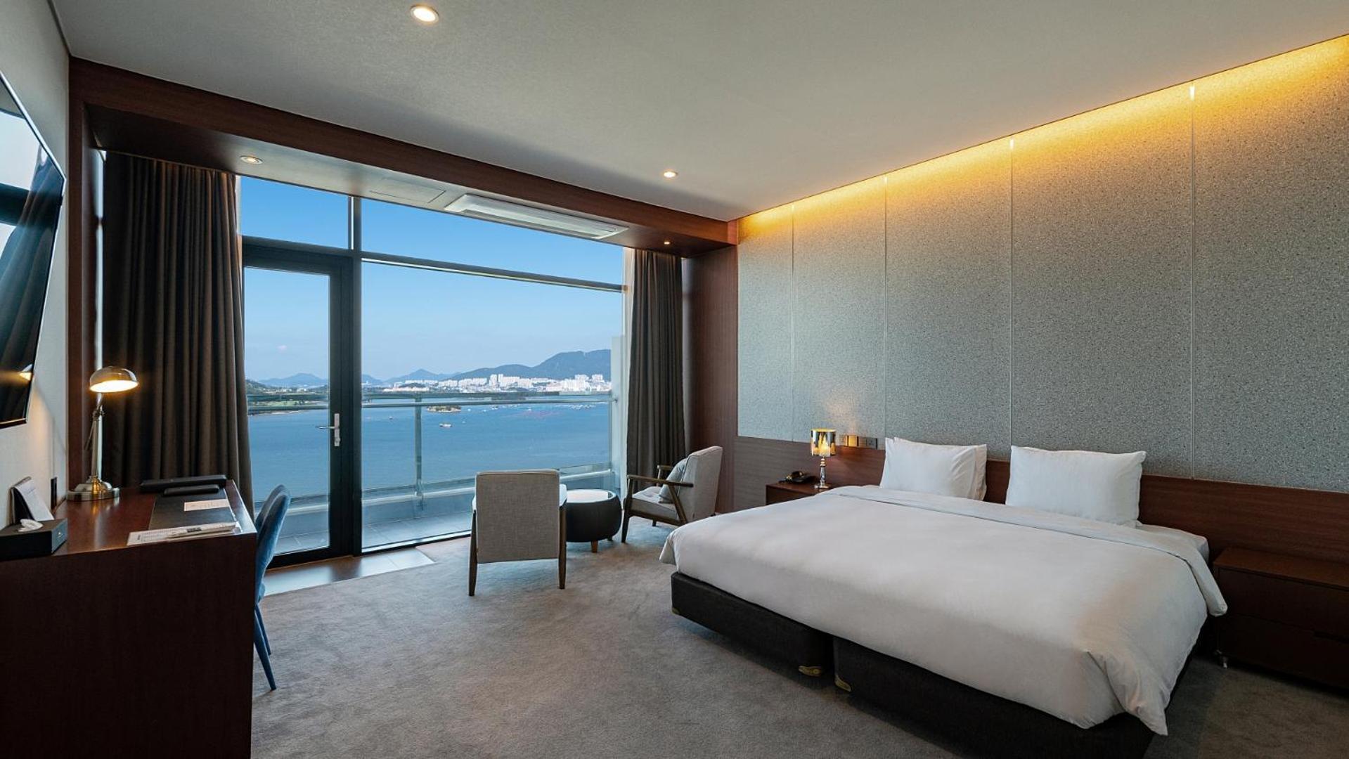 Hotel Jcs Yeosu Eksteriør bilde