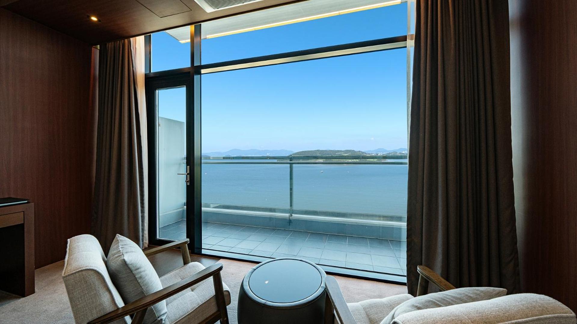 Hotel Jcs Yeosu Eksteriør bilde